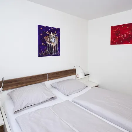 Duhner Dorfvilla, 1 *